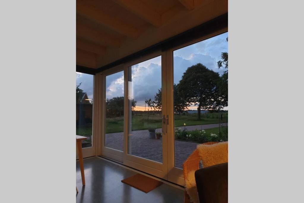 Ermerhoek, In De Hof Luaran gambar